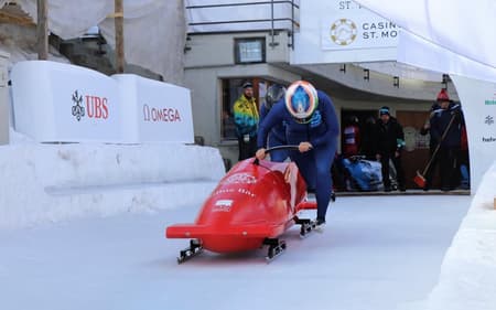 Simona de Silvestro vai participar dos Jogos Olimpicos de Inverno, na categoria bobsled (Foto: Reprodução X)