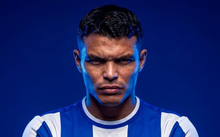 Thiago Silva em anuncio pelo Porto (Foto: Divulgação/Porto)