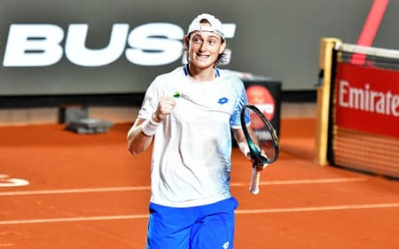 O peruano Ignacio Buse celebra a primeira semifinal de ATP 500 da carreira (Foto: Fotojump)