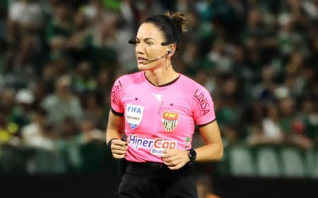 Daiane Muniz apita Palmeiras x São Paulo (Foto: ESDRAS MARTINS/MOCHILA PRESS)