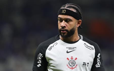 Memphis Depay não marcou em 2026 (Foto: Gilson Lobo/Agif/Gazeta Press)