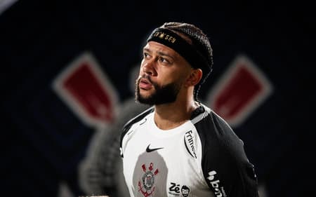 Memphis busca primeiro gol na temporada (Foto: Rebeca Schumacker/Agência Enquadrar/Gazeta Press)