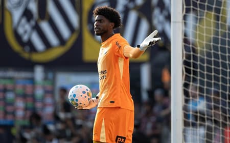 Hugo Souza, goleiro do Corinthians (Foto: Léo Barrilari/GazetaPress)