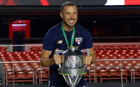 Allan Barcellos conquistou a Copa do Brasil sub-20 em 2024 com o São Paulo.