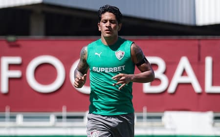 Cano em treino no CT do Fluminense (Foto: Marcelo Gonçalves / Fluminense FC)