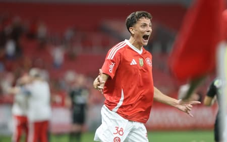 Diego Coser, comemora gol do Internacional