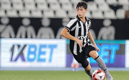 Arthur Novaes é uma das grandes joias do Botafogo (Foto: Arthur Barreto/Botafogo)