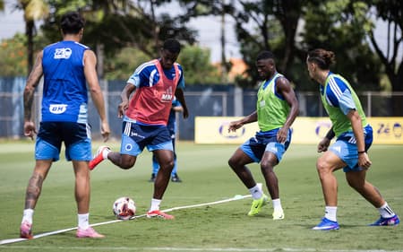 Treino, na Toca 2 (Foto: Gustavo Aleixo/Cruzeiro)