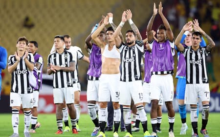 Botafogo precisa vencer o Barcelona-EQU para se classificar (Foto: Vítor Silva/Botafogo)
