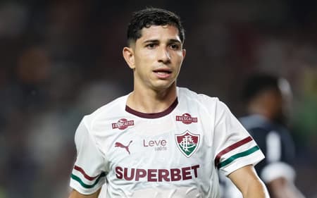 Savarino em ação em Remo x Fluminense (Foto: Marcelo Gonçalves/ Fluminense FC)