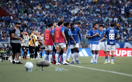 Cruzeiro x Santos no Mineirão (Foto: Gustavo Aleixo/Cruzeiro)