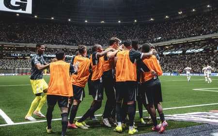 Jogadores do Atlético comemora gol contra o São Paulo(Foto: Pedro Souza / Atlético)
