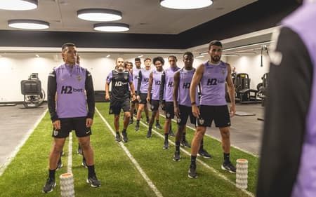 Atlético em treinamento dia 24 (Foto: Pedro Souza / Atlético)