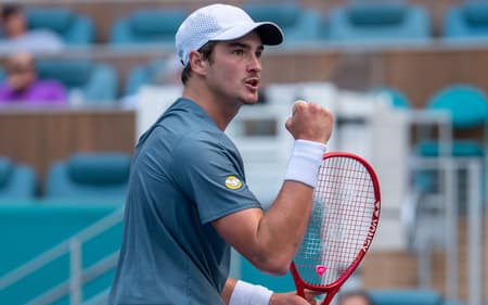 João Fonseca na vitória na estreia no Masters 1000 de Miami (Divulgação)