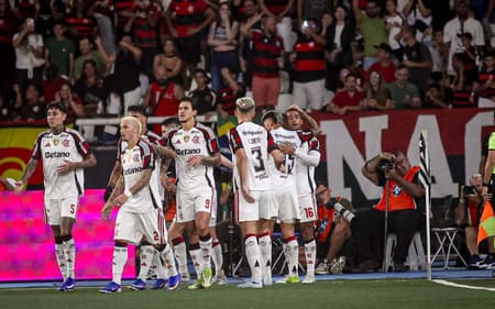Samuel Lino abre o placar em Botafogo x Flamengo