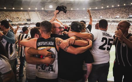 Torcida do Galo comemorando classificação para final( Foto: Luís Amaral / Atlético)