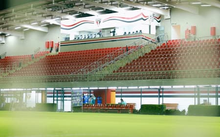 São Paulo e Palmeiras duelam em Cotia. (Foto: Palmeiras/Divulgação)