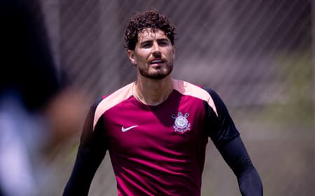 Pedro Raul marcou dois gols no treino (Foto: Rodrigo Coca/Agência Corinthians)