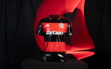 Camisa do Flamengo (Foto: Divulgação/Betano)