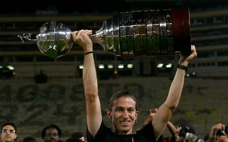 Filipe Luís conquistou mais uma Libertadores pelo Flamengo, agora como técnico