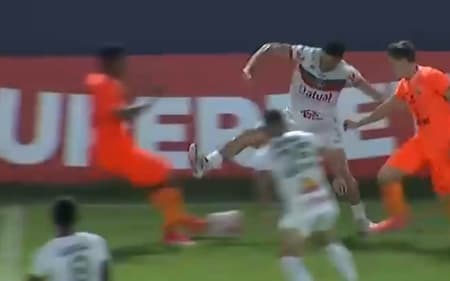 Falta de Luiz Gustavo, da Portuguesa-RJ, no Carioca (Foto: Reprodução)