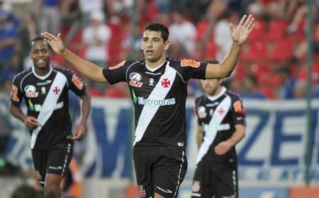 Diego Souza - Com a camisa do Vasco
