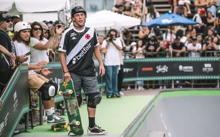 Keegan Palmer compete usando a camisa do Vasco no STU Rio