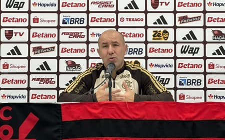 Leonardo Jardim após Botafogo x Flamengo (Foto: Lucas Bayer/Lance!)