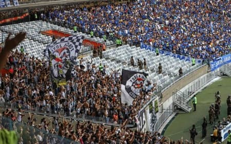 Torcidas de cruzeiro x atlético no Mineirão (Foto: Pedro Souza / Atlético)