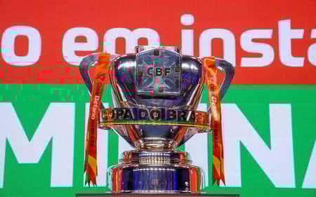 Taça da Copa do Brasil (Foto: Nelson Terme/CBF)