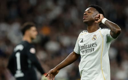 VIni Jr marcou duas vezes na vitória do Real Madrid sobre o Atlético de Madrid (Foto: Oscar DEL POZO / AFP)