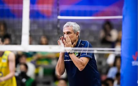 Zé Roberto avaliou campanha do Brasil na VNL