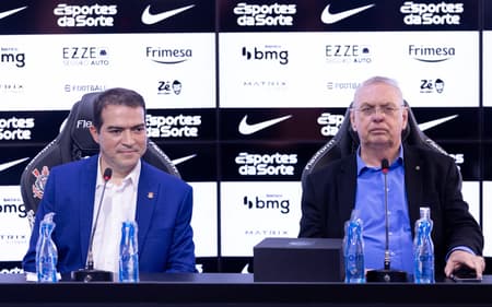 Marcelo Paz, executivo de futebol, e Osmar Stabile, presidente do Corinthians (Foto: Rodrigo Coca/Agência Corinthians)