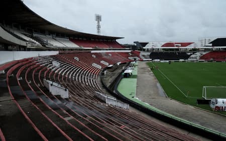Estádio do Arruda, que pertence ao Santa Cruz (Foto: Marlon Costa/AGIF/Folhapress)