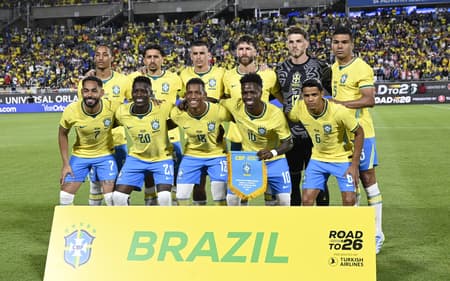 Time do Brasil antes de enfrentar a Croácia (Foto: Agência Enquadrar/Folhapress)