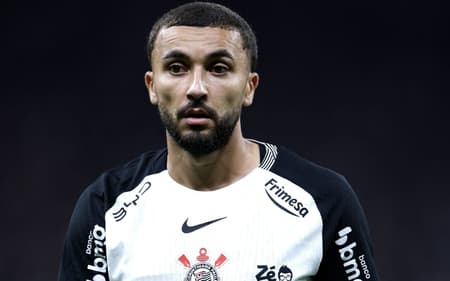 Zakaria Labyad em ação pelo Corinthians (Foto: Marcello Zambrana/AGIF/Folhapress)