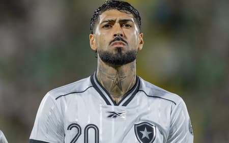 Palmeiras demonstrou interesse no zagueiro do Botafogo (Foto: Liamara Polli/AGIF/Folhapress)