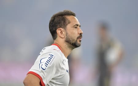 Éverton Ribeiro antes de Flamengo x Bahia (Foto: Thiago Ribeiro/AGIF/Folhapress)