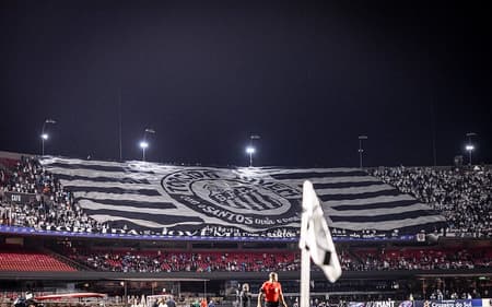 Torcida do Santos em partida no Morumbis, em 2025. (Foto: Raul Baretta/ Santos FC)