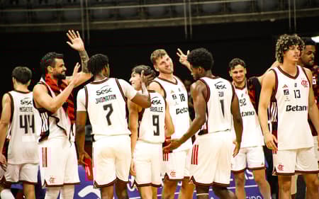 Flamengo enfrentou o Mogi pelo NBB no Maracanãzinho (Foto: Juliana Nascimento / CRF)