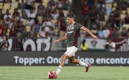 Bernal em ação pelo Fluminense (Foto: Lucas Merçon/ Fluminense FC)