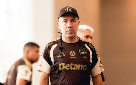 HISTÓRICO! 🇧🇷⚪ Brasileiro alcança marca em vitória por 3 a 0 sobre o Manchester City nesta quarta-feira (11) Leonardo Jardim - Flamengo