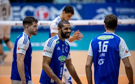 Wallace em quadra em Sada Cruzeiro x Goiás pela Superliga Masculina 25/26 (Foto: Agência i7/Sada Cruzeiro)