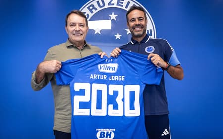 Renovação do técnico Artur Jorge, na Toca 2 (Foto: Gustavo Aleixo/Cruzeiro)