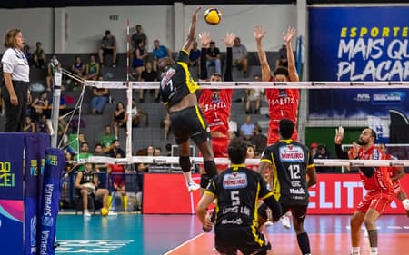 Praia Clube x Campinas pela semifinal da Superliga Masculina 25/26 (Foto: Bruno Cunha)