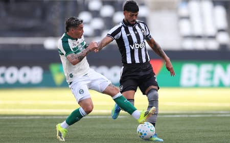 Botafogo empatou em casa contra o Coritiba (Foto: Vitor Silva/Botafogo.)