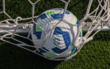 Bola do Brasileirão Feminino (Foto: Rebeca Reis/CBF)