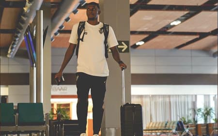 Cassierra viagem (reprodução Atlético)