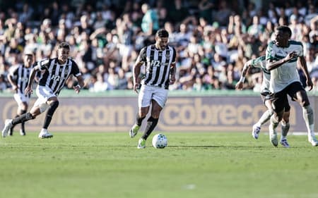 Coritiba x Atlético brasileirão (Foto: Pedro Souza / Atlético)