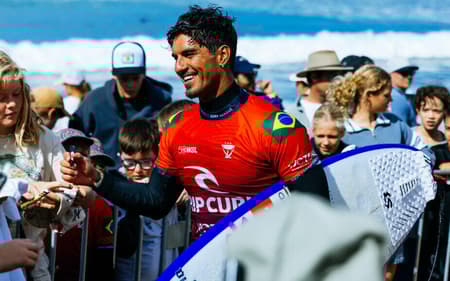 Gabriel Medina competindo na etapa da WSL em Bells Beach 2026 (Foto: WSL / Cait Miers)